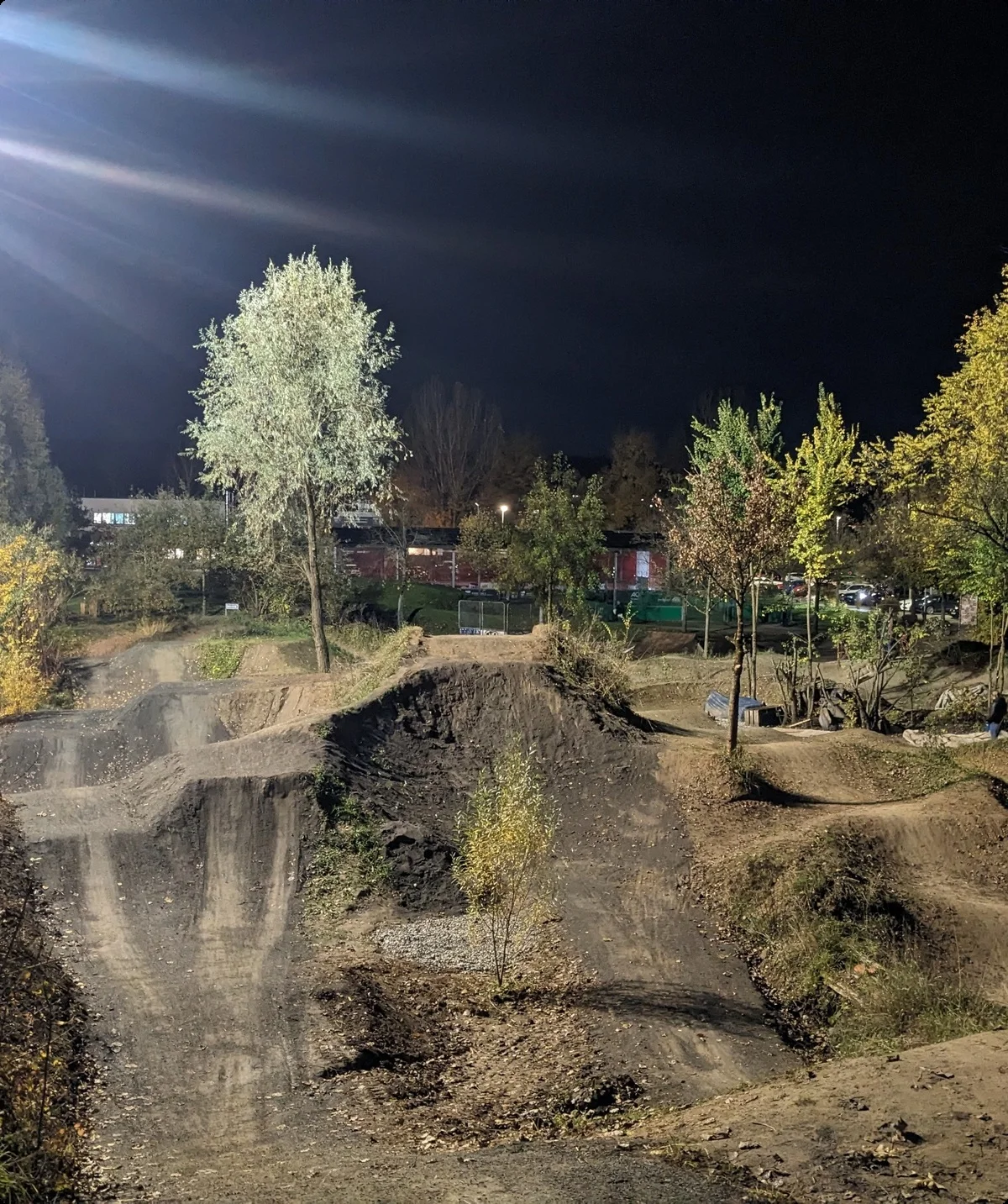 Bikepark Schorndorf Flutlicht | © Lars Fersterra